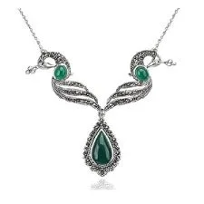 Collar JadeAngel de dos pavos reales con gota verde