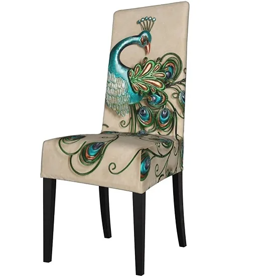 Silla de respaldo alto cubierta con un diseño de pavo real azul y verde.