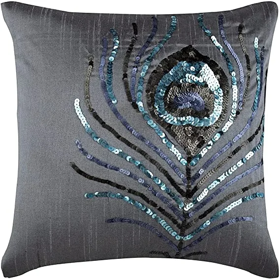 Funda The HomeCentric gris con pluma de lentejuelas · 40 × 40 cm