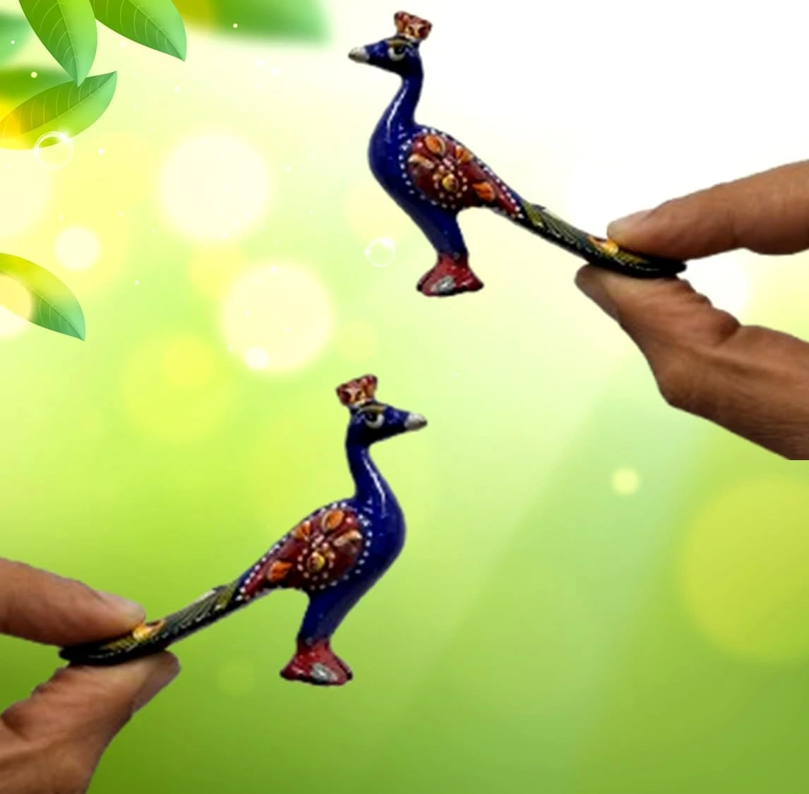 Dos miniaturas de pavo real Purpledip · modelo 12293