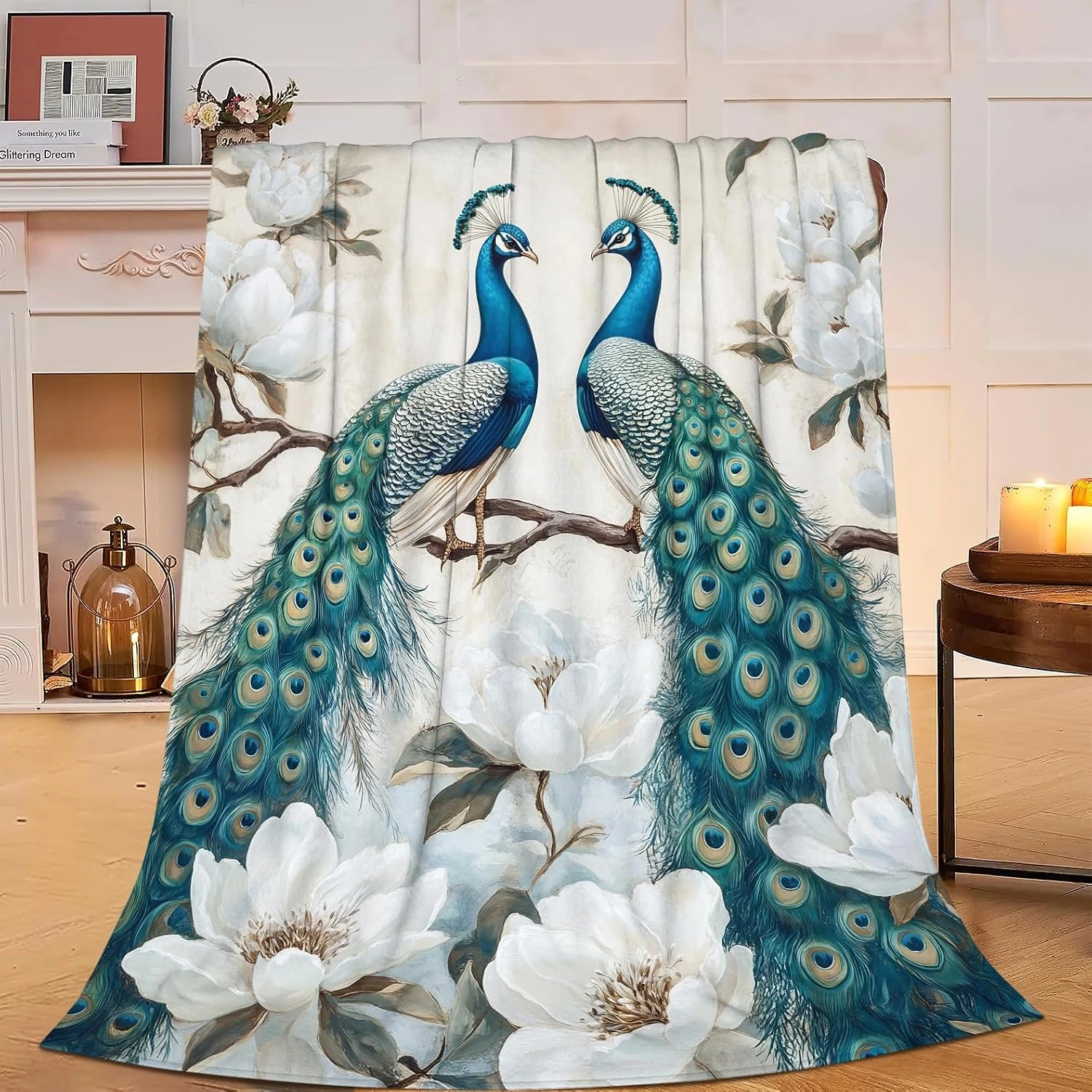 Manta Fuzawet de dos pavos reales y flores blancas